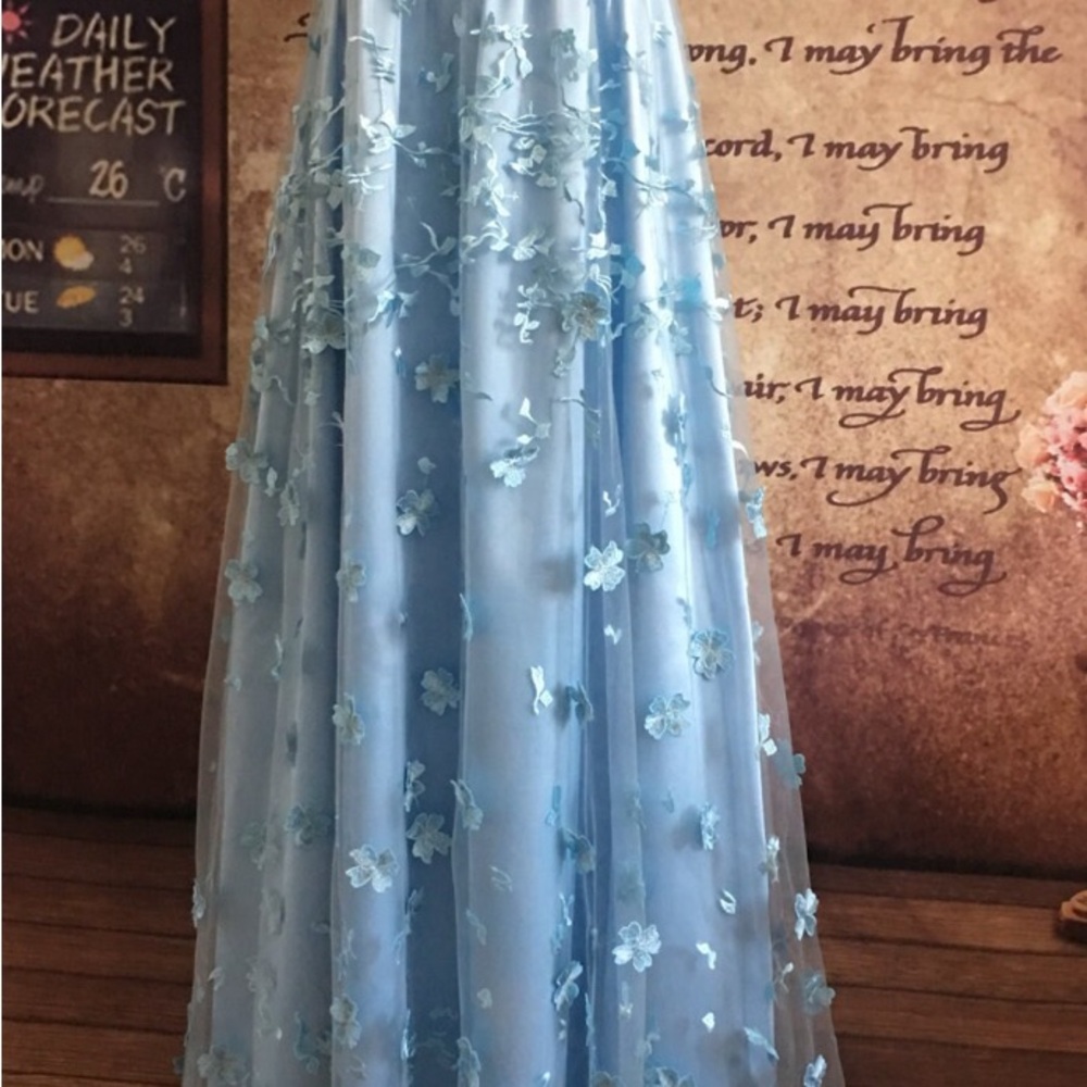 Custom ‘Bridgerton’ gown - Picture 4 of 6